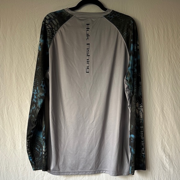 Huk Men's Long Sleeve Gray and Blue Tee - Picture 3 of 3